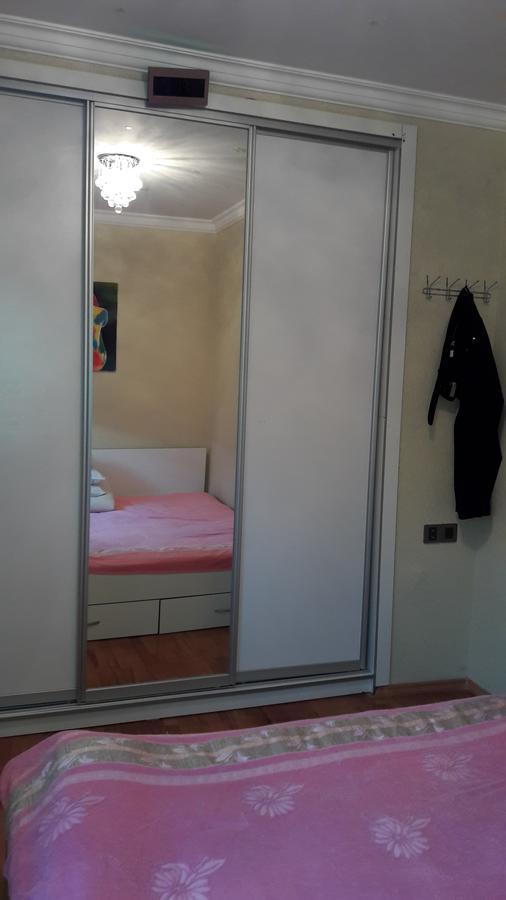 Comfortable, Close Center Baky Esterno foto